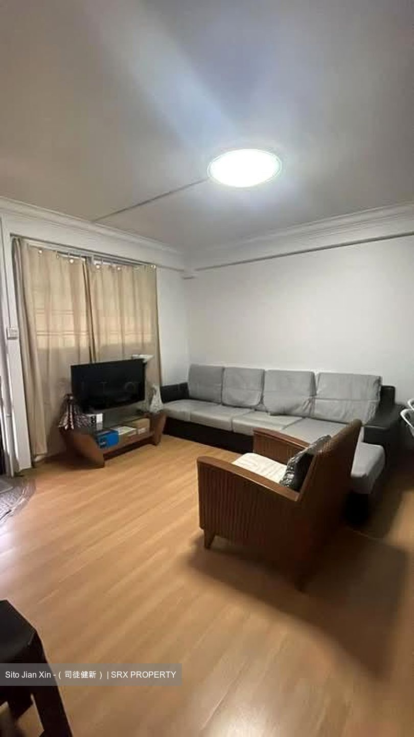 Blk 946 Tampines Avenue 4 (Tampines), HDB 4 Rooms #568790491